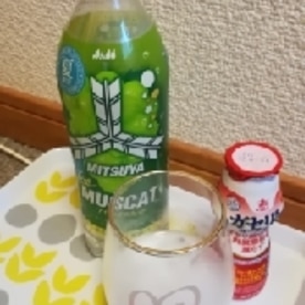 ヨーグルトとサイダーと白ワインとりんご酢のお酒 レシピ 作り方 By みずたまsweet 楽天レシピ ヨーグルトとサイダーと白ワインとりんご酢のお酒 レシピ 作り方 By みずたまsweet 楽天レシピ